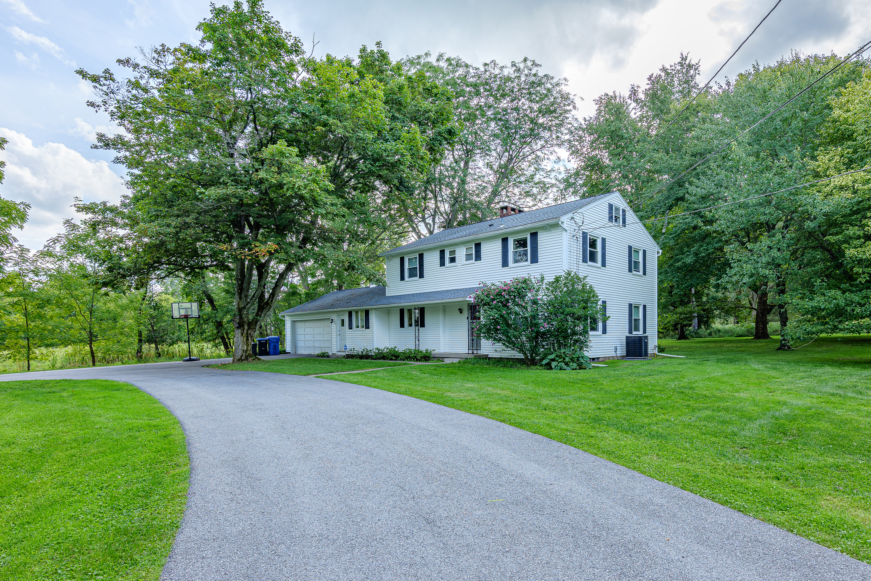 Additional residence and barn