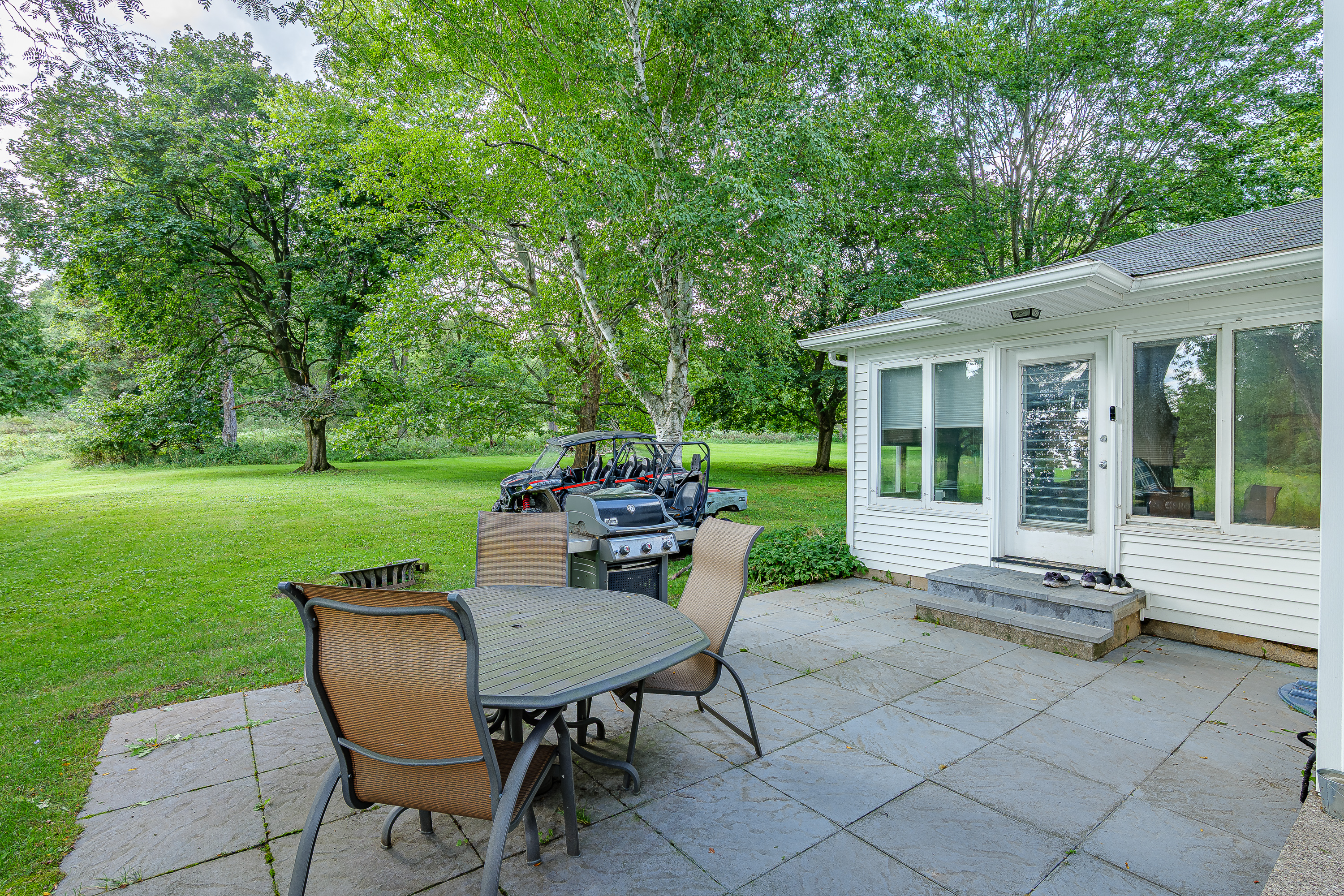 Additional residence and barn photograph 50